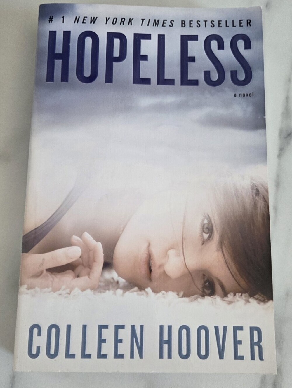 Hopeless by Colleen Hoover Book